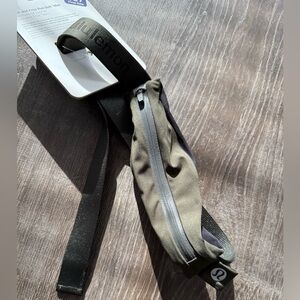 Lululemon fast and free run belt mini